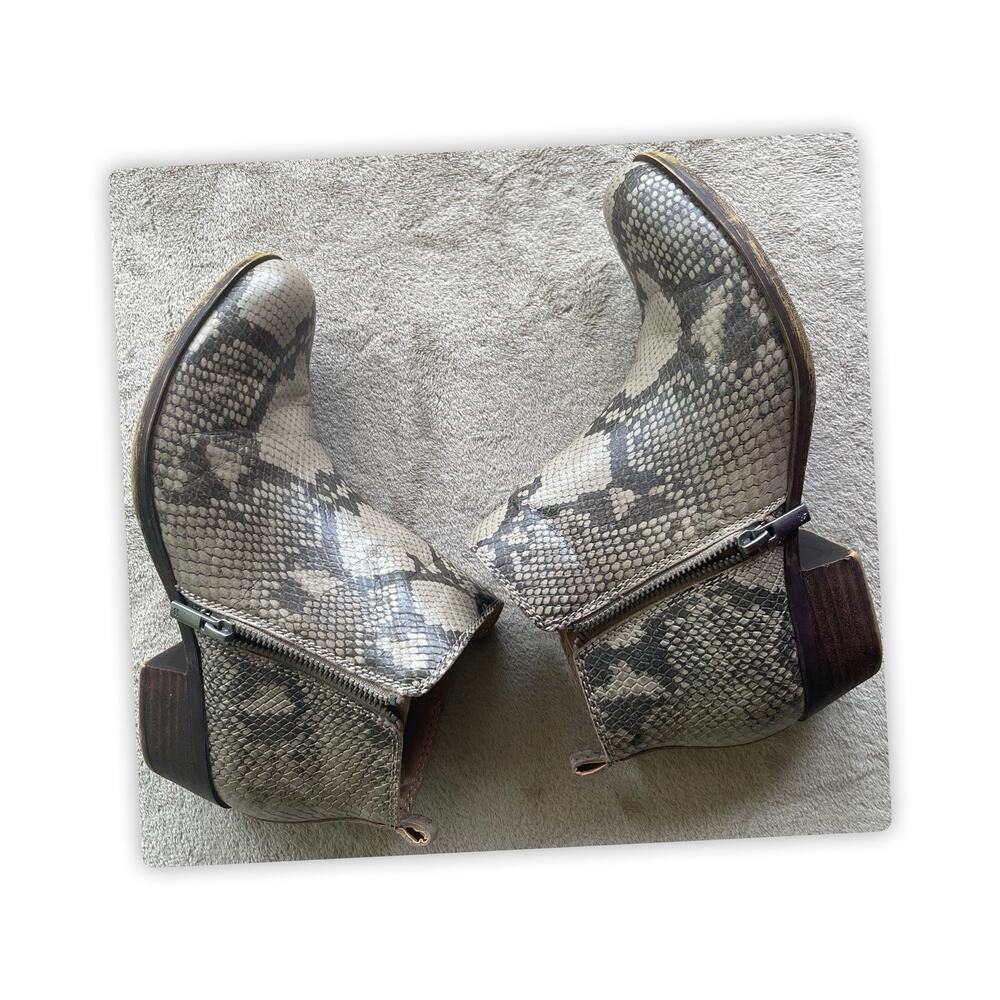 Lucky Brand Snake Skin Print Leather Ankle Bootie Women’s 7.5